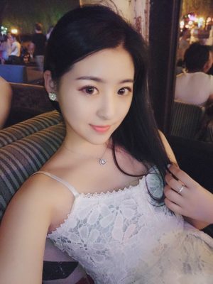 Linda ,23 years old, live in Xuhui district